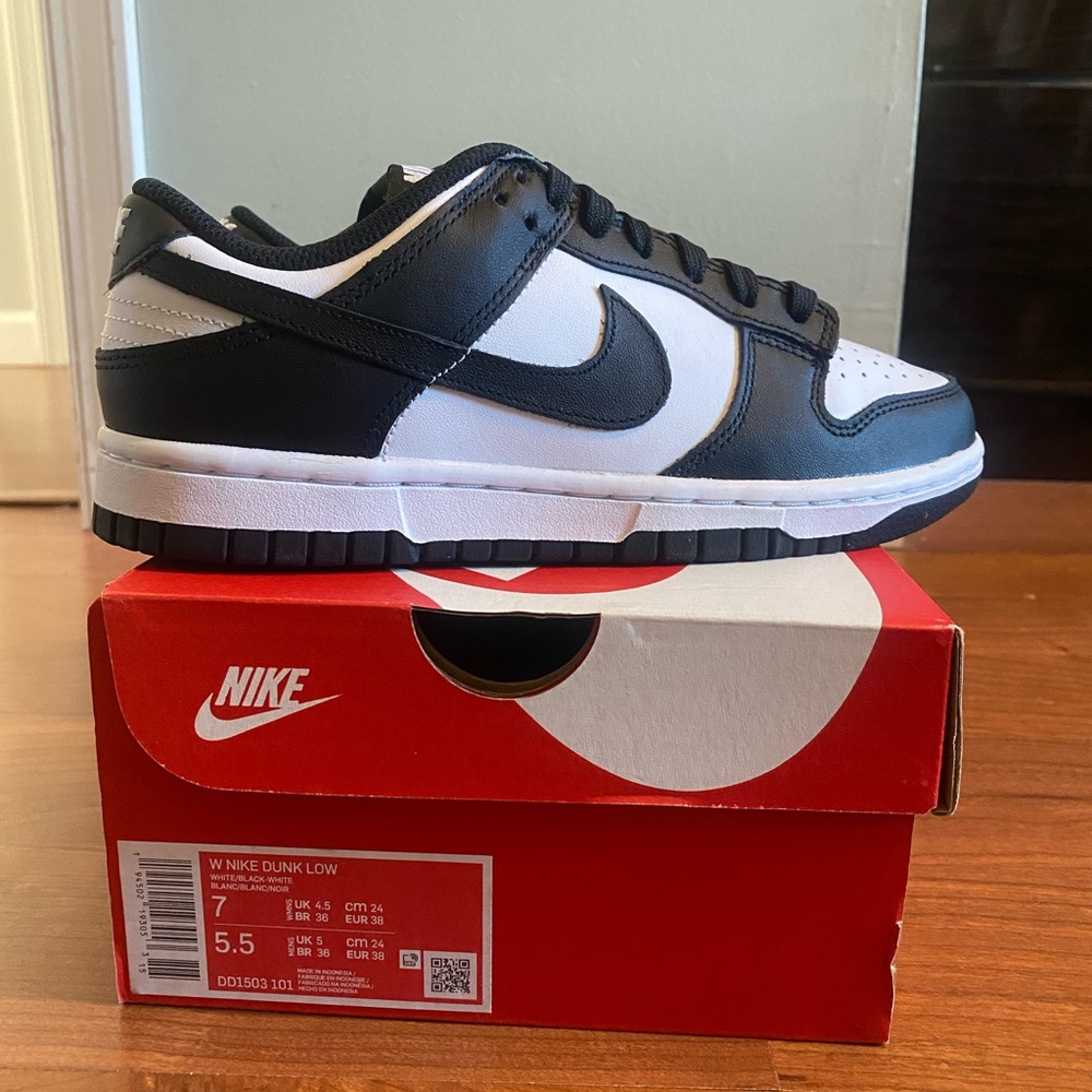 Nike dunk low pandas